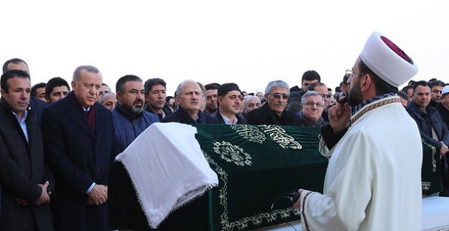 Cumhurbaşkanı Erdoğan, Azize Acar’ın Cenaze Törenine Katıldı