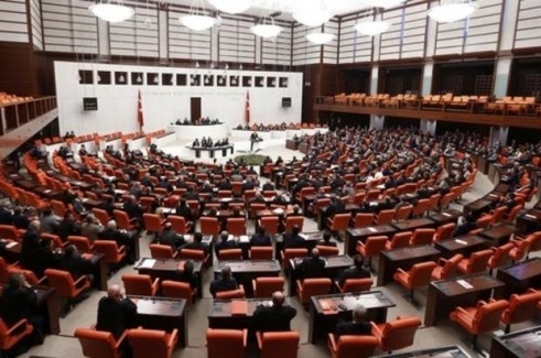 Deprem Araştırma Önergesi AK Parti Ve MHP Oylarıyla Reddedildi