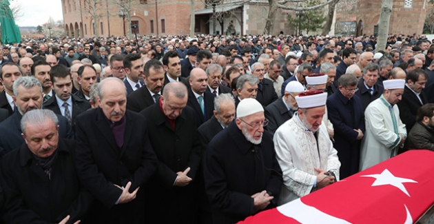 Cumhurbaşkanı Erdoğan, Şevket Kazan’ın Cenaze Törenine Katıldı
