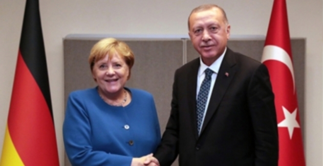 Cumhurbaşmanı Erdoğan Merkel İle Görüştü