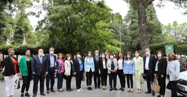 CHP PM Üyesi ve Kadın Kolları Genel Başkanı Nazlıaka Zeynep Şenpınar Davası İçin Muğla’da