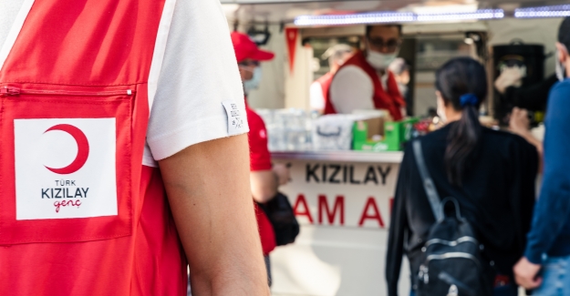 Kızılay İzmir’de Yardımlarına Devam Ediyor
