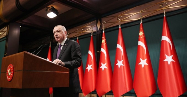 “Türkiye’nin Tekrar Yeni Bir Anayasayı Tartışmasının Vakti Gelmiştir”