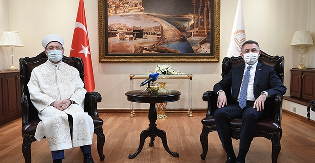Cumhurbaşkanı Yardımcısı Oktay’dan Diyanet İşleri Başkanı Erbaş’a Geçmiş Olsun Ziyareti