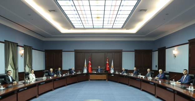Cumhurbaşkanı Erdoğan, Yeni Azerbaycan Partisi Genel Başkanvekili Budaqov Ve Beraberindeki Heyeti Kabul Etti