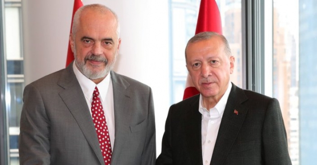 Cumhurbaşkanı Erdoğan, Arnavutluk Başbakanı Rama İle Bir Araya Geldi