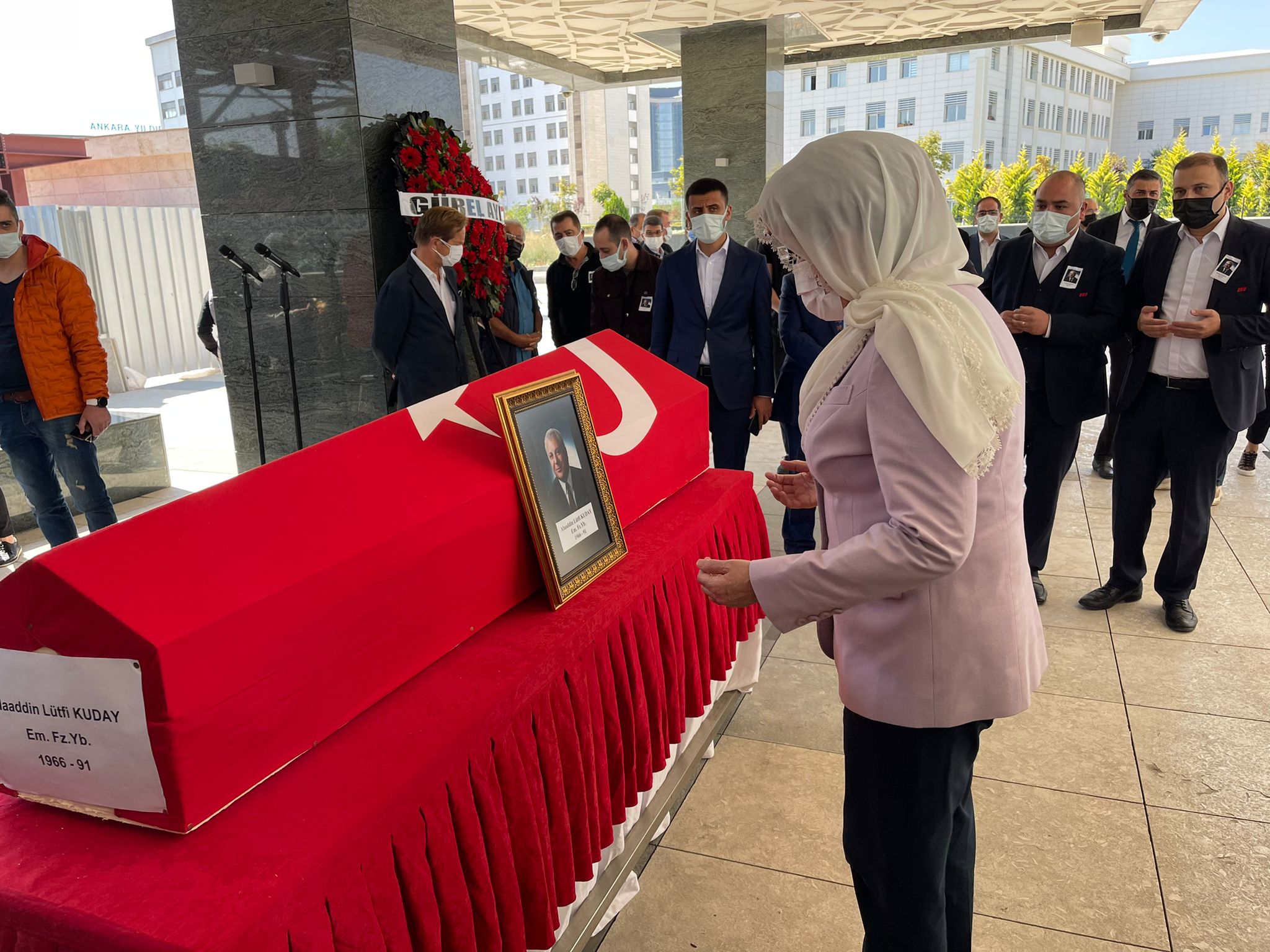Akşener, THY’nın Eski Yönetim Kurulu Üyesi Alaaddin Lütfi Kuday’ın Cenaze Törenine Katıldı