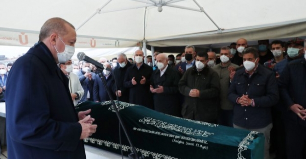 Cumhurbaşkanı Erdoğan, İş İnsanı Ahmet Gür’ün Cenaze Namazına Katıldı