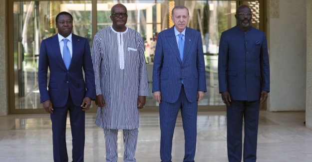 Cumhurbaşkanı Erdoğan; Togo, Burkina Faso Ve Liberya Devlet Başkanlarıyla Bir Araya Geldi