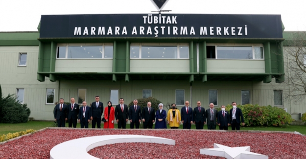 Emine Erdoğan, TÜBİTAK Marmara Araştırma Merkezi’ni Ziyaret Etti