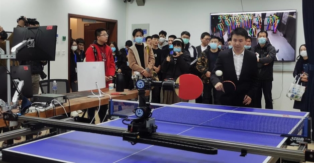 Robotla İnsan Masa Tenisi Oynadı, 6241 Vuruşla Dünya Rekoru Kırıldı