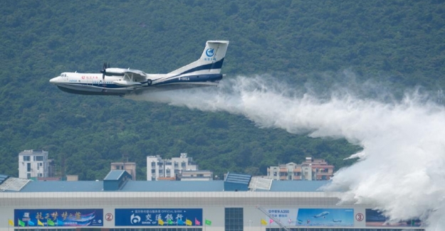 Çin’in Büyük Amfibik Uçağı AG600, Uçuşa Hazırlanıyor