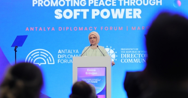 Emine Erdoğan, “Yumuşak Güç Yoluyla Dayanışmayı Güçlendirmek Ve Barışı Teşvik Etmek” Başlıklı Panele Katıldı