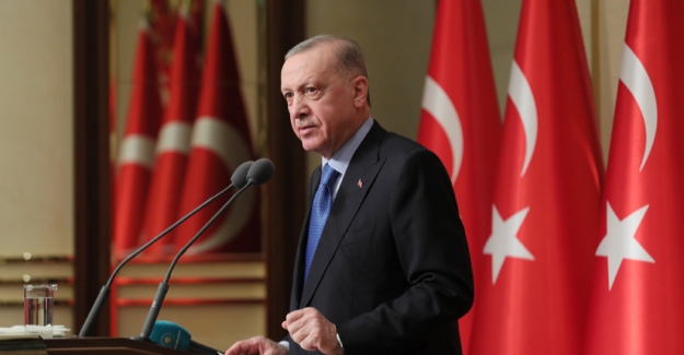 Cumhurbaşkanı Erdoğan, Sağlık Çalışanlarıyla İftar Yemeğinde Bir Araya Geldi