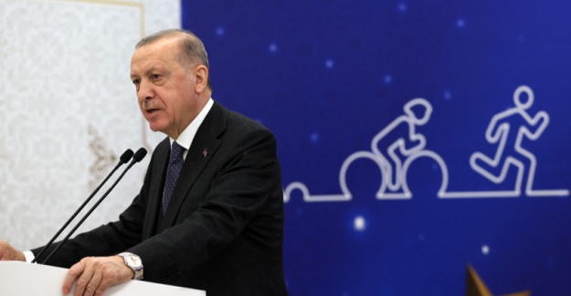 Cumhurbaşkanı Erdoğan, Sporcularla İftar Yemeğinde Bir Araya Geldi