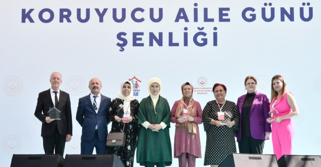 Emine Erdoğan, Koruyucu Aile Günü Şenliği'ne Katıldı