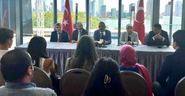 Bakan Özer, New York'ta Türk Öğrenciler Ve Eğitim Ataşeleriyle Buluştu