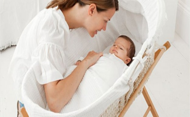 Bebekleri Sallayarak Uyutmak Doğru Mu?