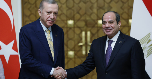 Cumhurbaşkanı Erdoğan, Mısır Cumhurbaşkanı es-Sisi ile Görüştü