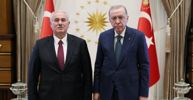 Cumhurbaşkanı Erdoğan, eski Yargıtay Başkanı Akarca'yı Kabul Etti