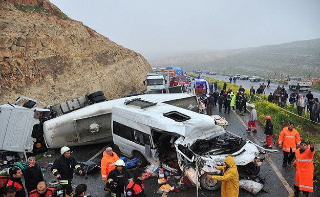 Şanlıurfa'da zincirleme trafik kazası