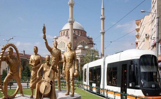 Tramvay Eskişehir'e Değer Katıyor