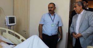 CHP İstanbul İl Başkanı Cemal Canpolat Yaralıları Ziyaret Etti