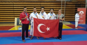 İstanbul Aydın Üniversitesi’nden Çifte Şampiyonluk