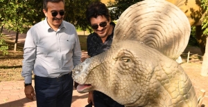 Çukurova Belediye Başkanı Çetin: Çocuklar AVM'de Değil Adana Jurassic Park'ta Vakit Geçirsin
