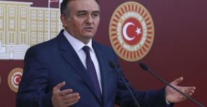 MHP’li Akçay: Meclis Tamir Edilsin Müze Dışarıda Kurulsun
