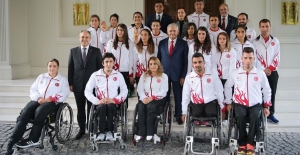 Başbakan Yıldırım Paralimpik Oyuncuları Kabul Etti