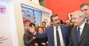 Kılıçdaroğlu, Çukurova Belediyesi'nin Tanıtım Etkinliğine Katıldı