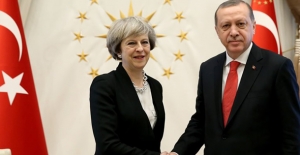Cumhurbaşkanı Erdoğan, Birleşik Krallık Başbakanı May'i Kabul Etti