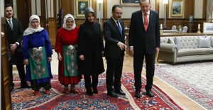 Cumhurbaşkanı Erdoğan, Uşak Heyetini Kabul Etti