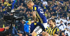 Fenerbahçe Lideri Devirdi