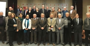 Tutuklu Cumhuriyet Gazetesi Çalışanları: Gazetecilik Dayanışma Demektir