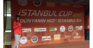 Atletizmde Damla Çelik Türkiye Şampiyonu