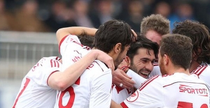 Sivasspor Çeyrek Finale Rahat Çıktı
