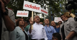 Kılıçdaroğlu'nun ‘Adalet Yürüyüşü’ Dünya Gazetelerinde Yer Aldı