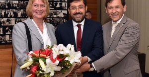 Beşiktaş Belediye Başkanı Hazinedar Herne Belediye Başkanı Dudda'yı Ağırladı