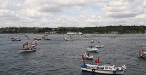 Bakırköy’de 150 Tekne Atatürk Deniz Köşkü’nü Selamladı