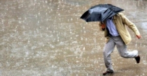 Artvin Ve Rize İçin Öğleden Sonra Şiddetli Yağış Uyarısı