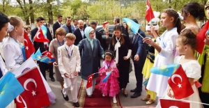 Emine Erdoğan, Astana Çocuk Evi ve Yetimhanesini Ziyaret Etti
