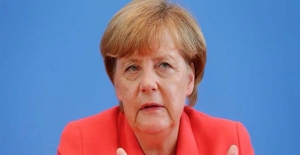Merkel: "Türkiye Politikasında AB Ülkeleri Birlik Olmalı"