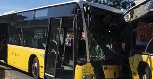 İstanbul'da Metrobüs Kazası: 1'i Ağır Çok Sayıda Yaralı Var