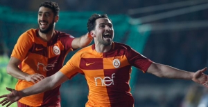 Galatasaray, Akhisar'dan Avantajlı Dönüyor