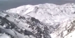 İran'da Düşen Yolcu Uçağının Enkazı Bulundu