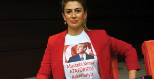 CHP’li Engin,"Mustafa Kemal Atatürk'ün Kızı Ve Askeri Olmaktan Onur Ve Gurur Duyuyorum"