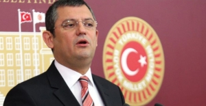 CHP’li Özel: “Parlamentoyu Sarayın Kuklası Haline Getiren Bir AKP İle Karşı Karşıyayız”