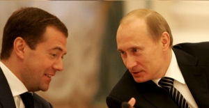 Putin, Başbakan Olarak Yine Medvedev’i İstedi